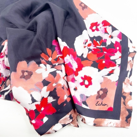 ✅ ECHO NAVY/RED/PINK FLORAL SCARF 34X34 INCHES.  LIKE NEW CONDITION - Picture 3 of 3